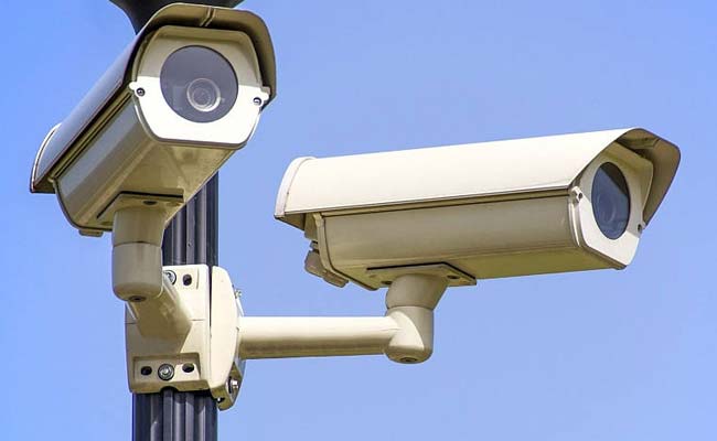 हरियाणा : गुरुग्राम, मानेसर में लगाए गए 1200 CCTV कैमरे, रेड लाइट 'जंप' वालों की करेंगे 'पहचान'