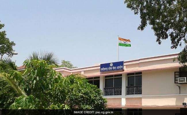 छत्तीसगढ़ 2003 पीएससी परीक्षा में अनियमितताएं हुईं, दोबारा मेरिट लिस्‍ट तैयार की जाए : हाईकोर्ट