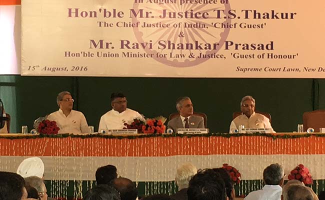 CJI टीएस ठाकुर ने पीएम मोदी के भाषण पर उठाए सवाल, कहा- इंसाफ पर कुछ नहीं बोले