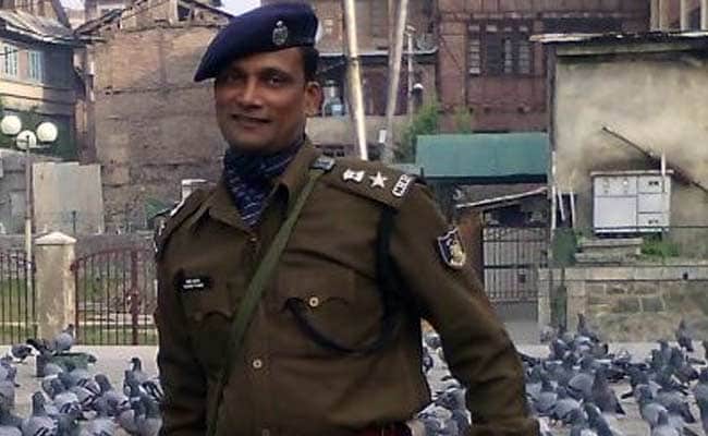 श्रीनगर के नौहट्टा में आतंकी हमला, सीआरपीएफ कमांडेंट शहीद, दो आतंकी ढेर