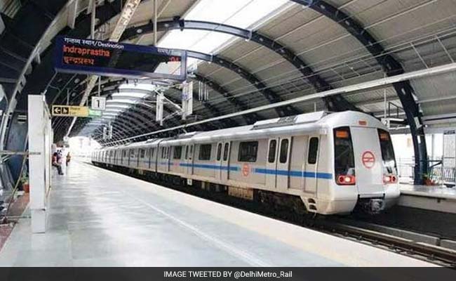 Unhappy With Exam, Miranda House Student Jumps On Delhi Metro Tracks, Survives
