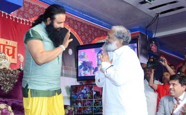 Haryana Minister Anil Vij Presents 50 Lakh To Dera Sacha Sauda Chief For Sports