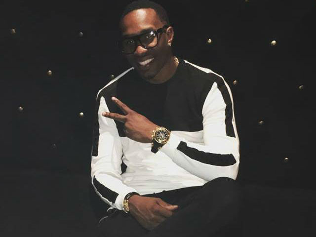 Dwayne Bravo Enters Bollywood Like a <i>Champion</i>