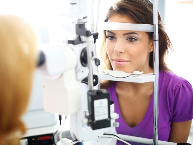 क्या Eye Test से ब्रेन ट्यूमर का पता लगाया जा सकता है, जानें क्या है एक्सपर्ट का कहना