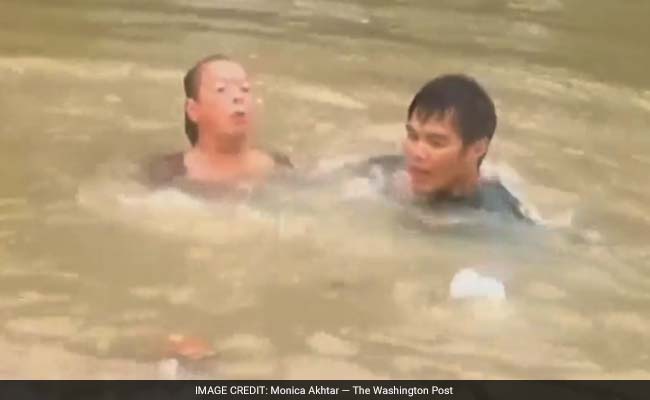 How Over 2 Feet Of Rain Caused Historic Flooding In Louisiana In Less Than 72 Hours