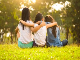 Friendship Day 2017: कहानी लड़ती-झगड़ती दोस्ती की... Friendship Day 2017: कहानी लड़ती-झगड़ती दोस्ती की...