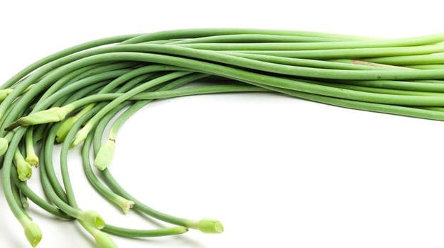 Whats the Difference Between Green Garlic and Garlic Scapes? - NDTV Food