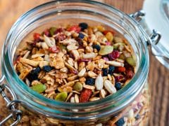 Healthy Breakfast: Prepare This Sugar-Free Granola At Home To Give A Nourishing Start To Your Day