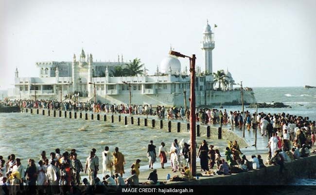 Haji Ali Shrine Give Full Access To Women, Says Court. Not Ok, Says Trust