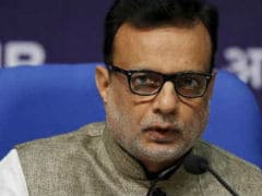 Service Tax Rate To Rise From 15% To 18% Under GST: Hasmukh Adhia