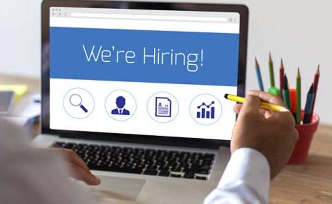फ्रेशर्स के लिए नौकरी! दिसंबर महीने तक नए लोगों को जॉब ऑफर दे सकती हैं 17% कंपनियां: रिपोर्ट