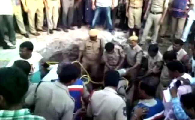 3 Get Stuck In 20-Feet Manhole In Hyderabad, 1 Offers Help, All Die