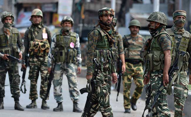 जम्‍मू-कश्‍मीर : आतंकी हमले में सेना के दो जवान और एक पुलिसकर्मी शहीद