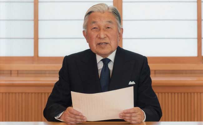 Japan's Emperor Speaks To Public In Remarks Suggesting He Wants To Give Up Throne