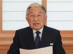 Japan's Emperor Speaks To Public In Remarks Suggesting He Wants To Give Up Throne
