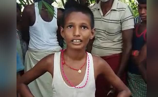 बिहार : 10 साल के बहादुर बच्चे ने जान पर खेलकर नदी में डूब रहीं चार लड़कियों को बचाया