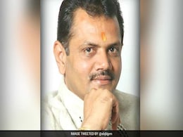खाते में पैसे नहीं थे और काट दिया 19 लाख का चैक, गुजरात BJP अध्यक्ष  के खिलाफ वारंट खाते में पैसे नहीं थे और काट दिया 19 लाख का चैक, गुजरात BJP अध्यक्ष  के खिलाफ वारंट