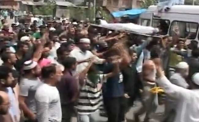 Paramilitary Troops Deny Shooting Man Who Died Of Pellet Wounds In Kashmir