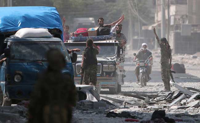 ISIS Frees Hundreds Of 'Human Shields' In Syria