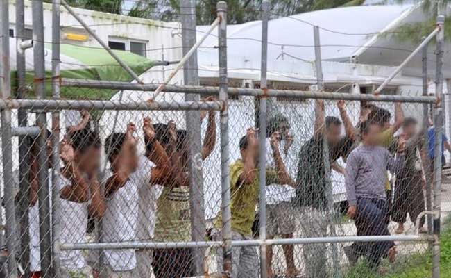 Papua New Guinea, Australia Agree To Close Detention Center