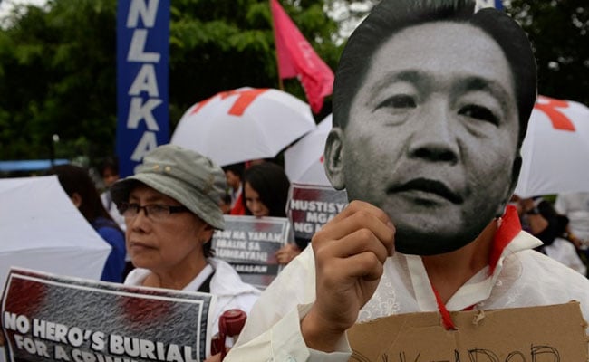 Exhume Ferdinand Marcos, Philippine Court Asked After Hero Burial