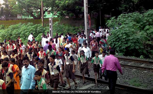 'Uncle Save Us!' Mumbai Schoolchildren Send SOS To Suresh Prabhu