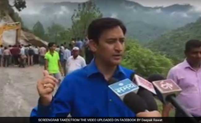 Nainital Highway Closed Due To Heavy Landslide