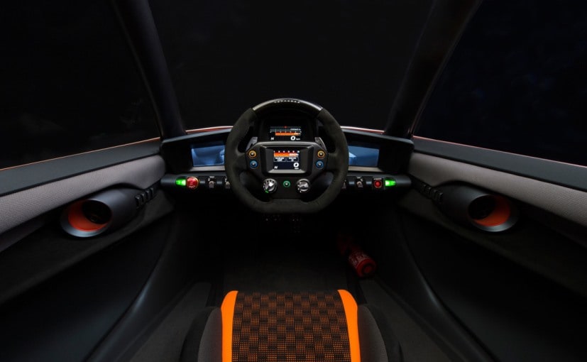 nissan bladeglider cockpit 827x510