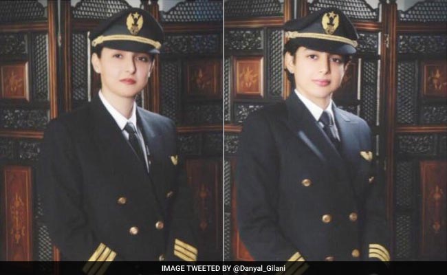 Pakistani Pilot Sisters Make History By Co-Flying Boeing 777