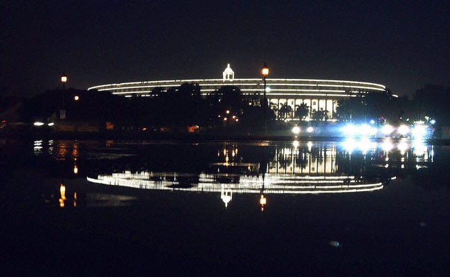इस बार स्वतंत्रता दिवस पर LED बल्ब से जगमगाएगा संसद भवन, जानें यह क्यों महत्वपूर्ण है