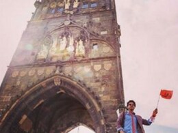 Shah Rukh Khan, Anushka Sharma Make Memories in Prague Shah Rukh Khan, Anushka Sharma Make Memories in Prague