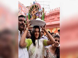 Olympian PV Sindhu Offers Prayers At Hyderabad's Famous Mahankali Temple Olympian PV Sindhu Offers Prayers At Hyderabad's Famous Mahankali Temple