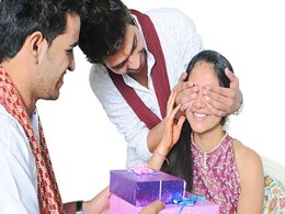 राखी पर इन शानदार उपहारों से कर दें अपनी बहन को हैरान... राखी पर इन शानदार उपहारों से कर दें अपनी बहन को हैरान...