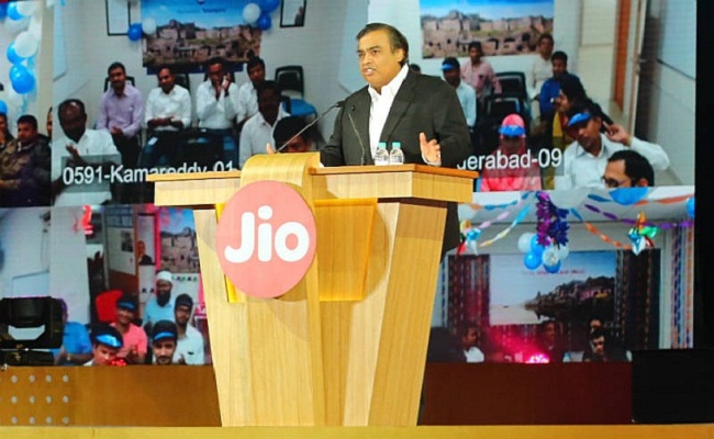 रिलायंस जियो पहुंच बढ़ाने और नेटवर्क क्षमता विस्तार पर 30,000 करोड़ रुपये का निवेश करेगी