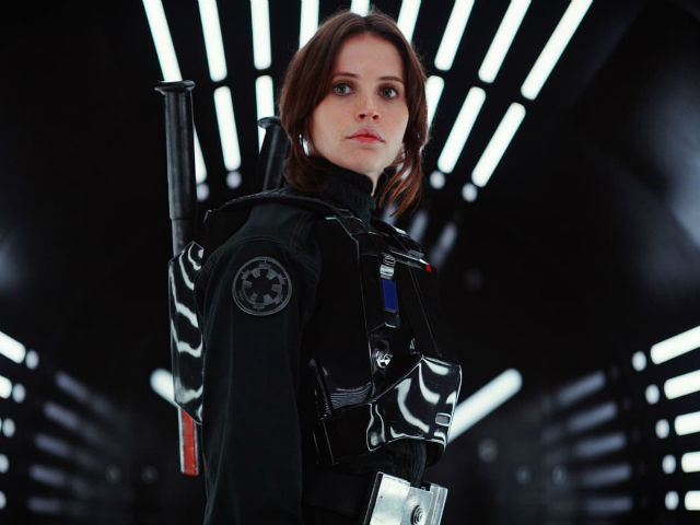 Stop Everything. Darth Vader Just Showed Up in the New <i>Rogue One</i> Trailer