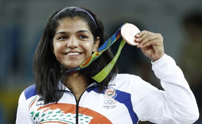 AAP Leaders Congratulate Sakshi Malik's Father