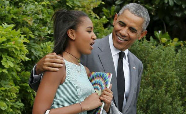 Sasha Obama Takes Up Summer Job At Seafood Joint
