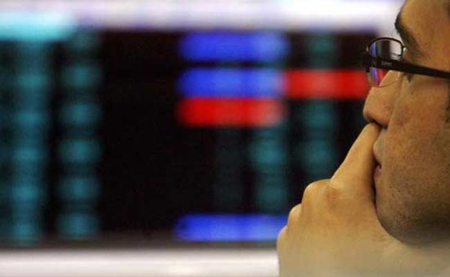 Sensex Falls Over 250 Points Amid US Rate Hike Worries, Nifty Below 10,500
