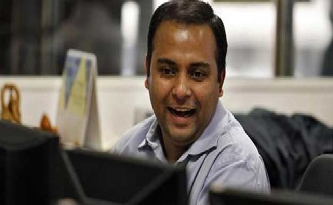 सेंसेक्स ने लगाया चौहरा शतक, 52 सप्ताह के उच्च स्तर पर