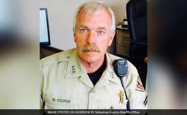 Arkansas Sheriff's Deputy Shot Dead, Suspect In Custody