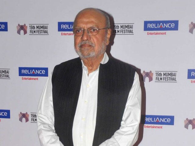 Anti-Smoking Messages on Screen Disturb Viewing, Says Shyam Benegal Panel