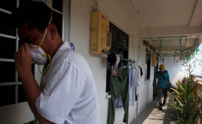 Singapore Mass Sprays Residences As Zika Expected To Spread