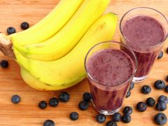 How to Make The Ultimate Banana and Blueberry Smoothie How to Make The Ultimate Banana and Blueberry Smoothie