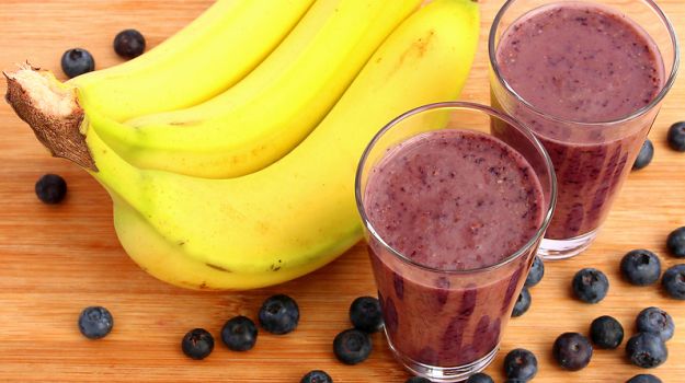 How to Make The Ultimate Banana and Blueberry Smoothie