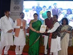 Second National Handloom Day Celebrated In Varanasi