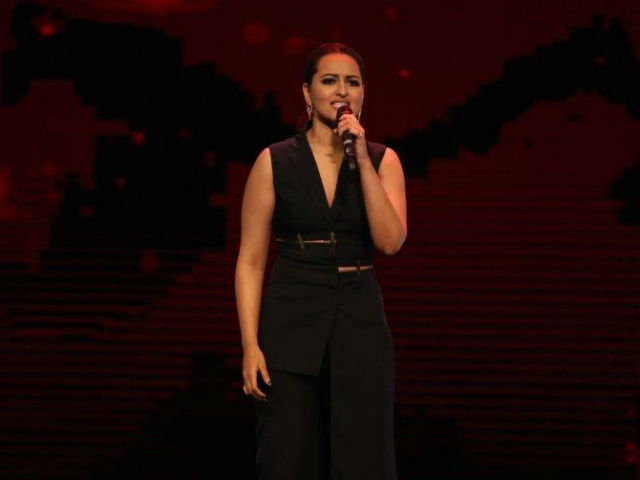 Here's What Sonakshi Has to Say about Honesty in Politics