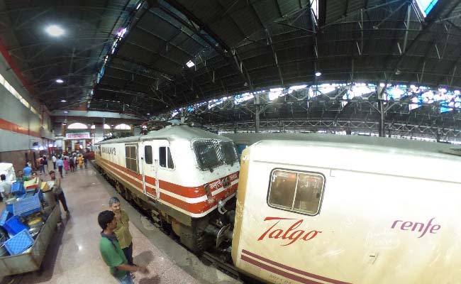 #TalgoTrain का आखिरी ट्रायल हुआ पूरा, दिल्ली-मुंबई के बीच तय समय से कम में पूरी की दूरी