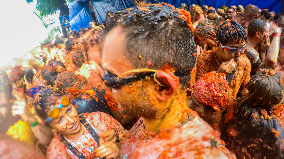 La Tomatina 2016: 10 Incredible Facts About the World's Biggest Food Fight