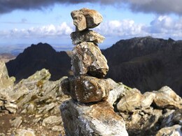 Wife Fell To Death As Husband Used Smartphone App For Navigation Wife Fell To Death As Husband Used Smartphone App For Navigation