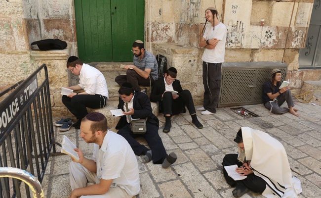 Jews Expelled From Jerusalem Site On Mourning Day
